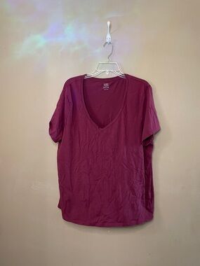 Old Navy Deep V-Neck Tee - Berry Plum SZ XXL